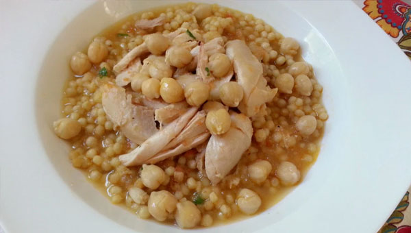 Maftoul soup with chicken