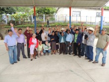 Group photo of Finca Triunfo Verde members.