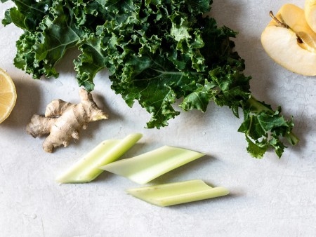 Recipe ingredients - kale, celery, apple, lemon and ginger